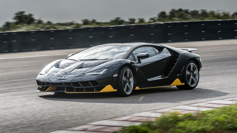  Lamborghini Centenario LP770-4 2016 года  (фото 4 из 61)